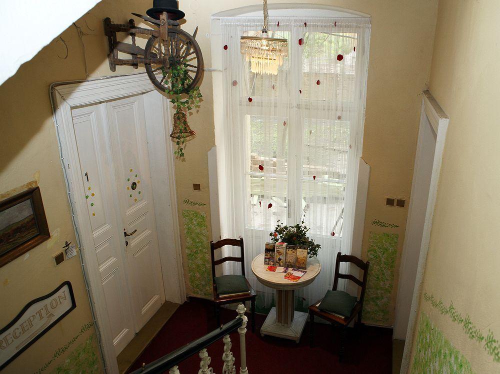 Old Time Hotel Прага Екстер'єр фото