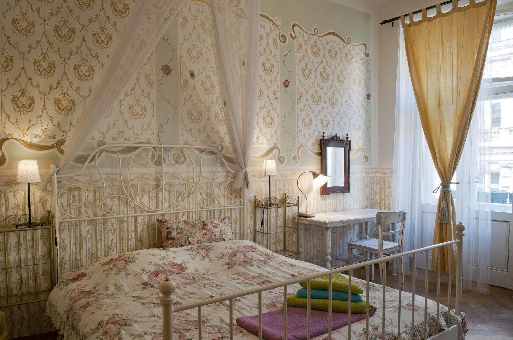 Old Time Hotel Прага Екстер'єр фото